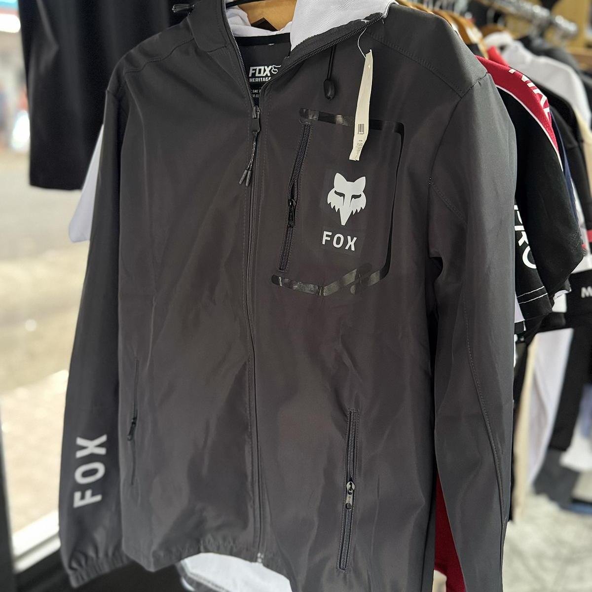 Jacket Fox Reflective Impermeable - Negro