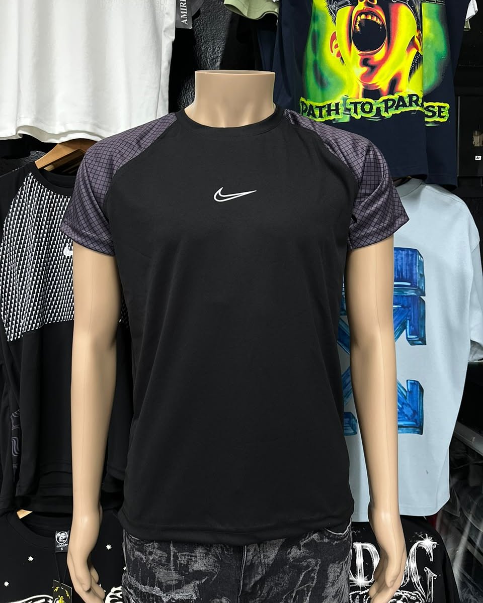 Camisa Nike Dri Fit Hombros Cuadros - Negro