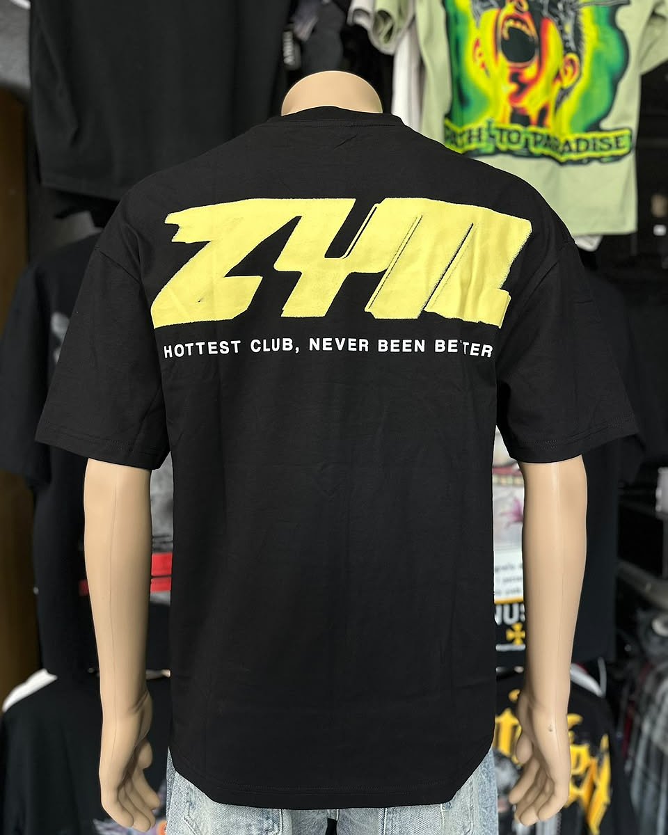 Camiseta Zayin Hottest Club Oversize - Negro
